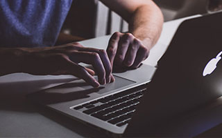 爱游戏 电竞-冰球青训计划延伸至西部地区推动项目普及，冰球青少年比赛u系列