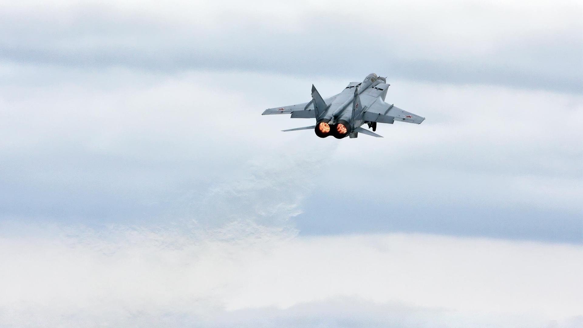 英超青训心理训练促进抗压能力发展的实证研究，英超青训营