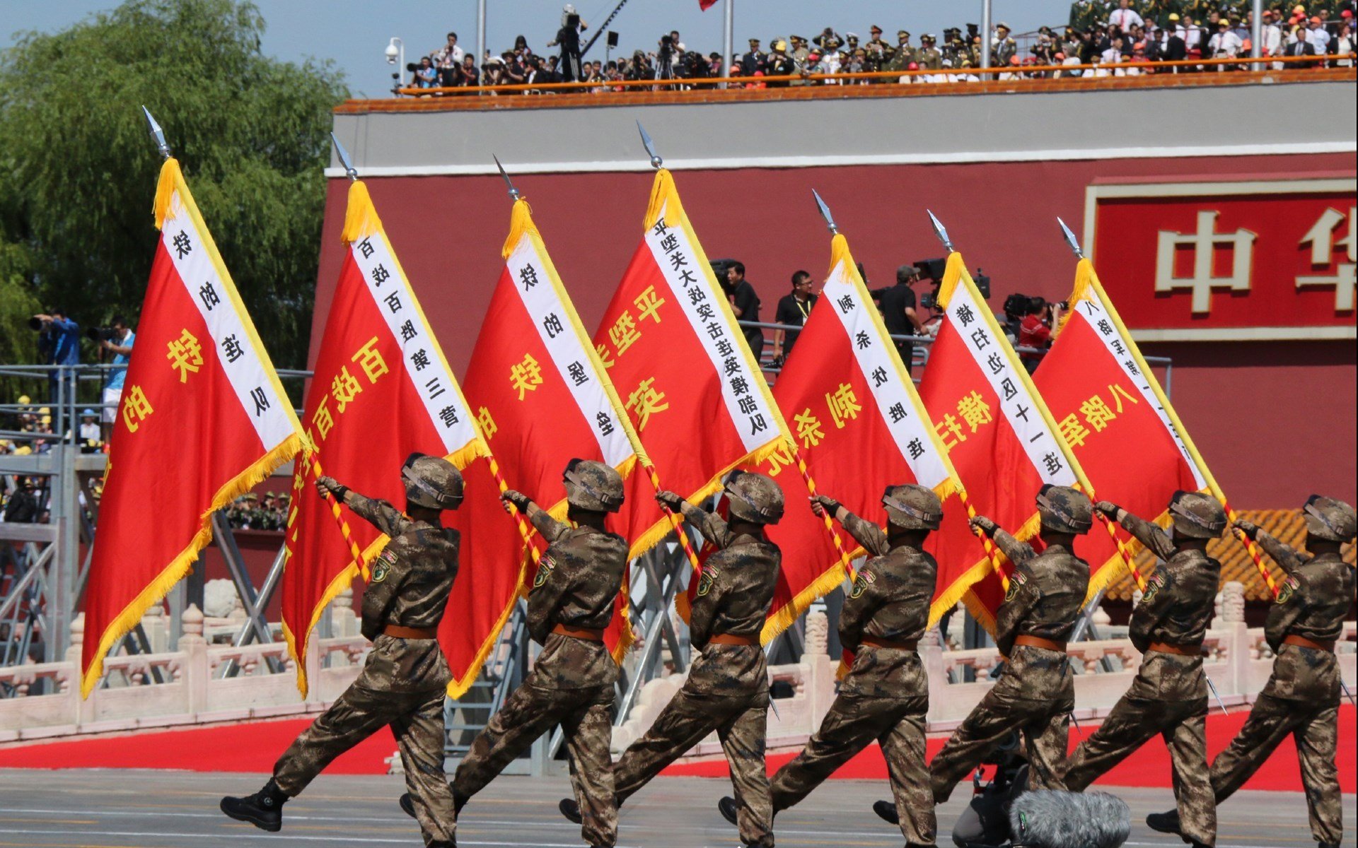 爱游戏体育APP下载-青少年体育大讲堂推广科学训练理念，青少年体育宣传