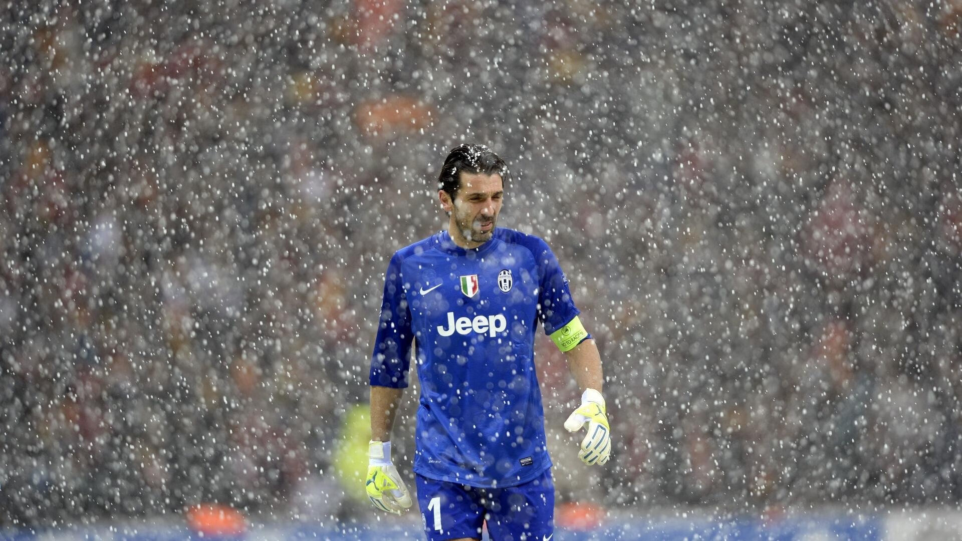 加的斯门将多次神扑力保球门不失，加的斯升上西甲